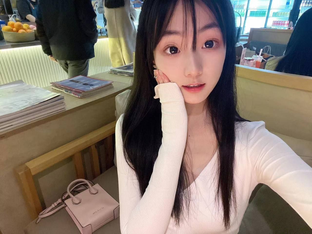 大学生为了赚点外快被大哥包养~